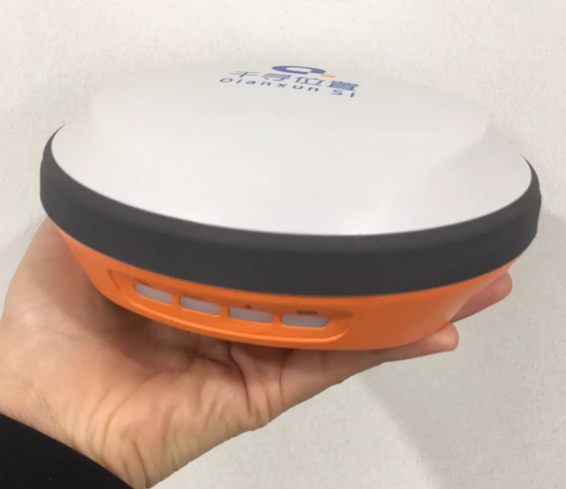 千尋星矩SR1接收機體積小 千尋星矩SR1接收機體積小