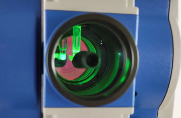 思拓力R2C彩屏全站儀 思拓力R2C彩屏全站儀